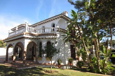 Villa for sale in Urb. El Coto (Mijas)