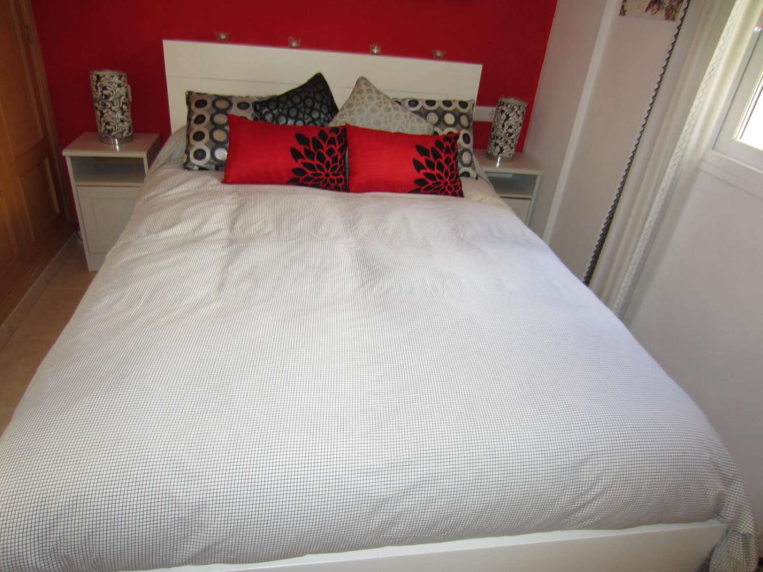 Takvåning uthyres i Zona Puerto Deportivo (Fuengirola)