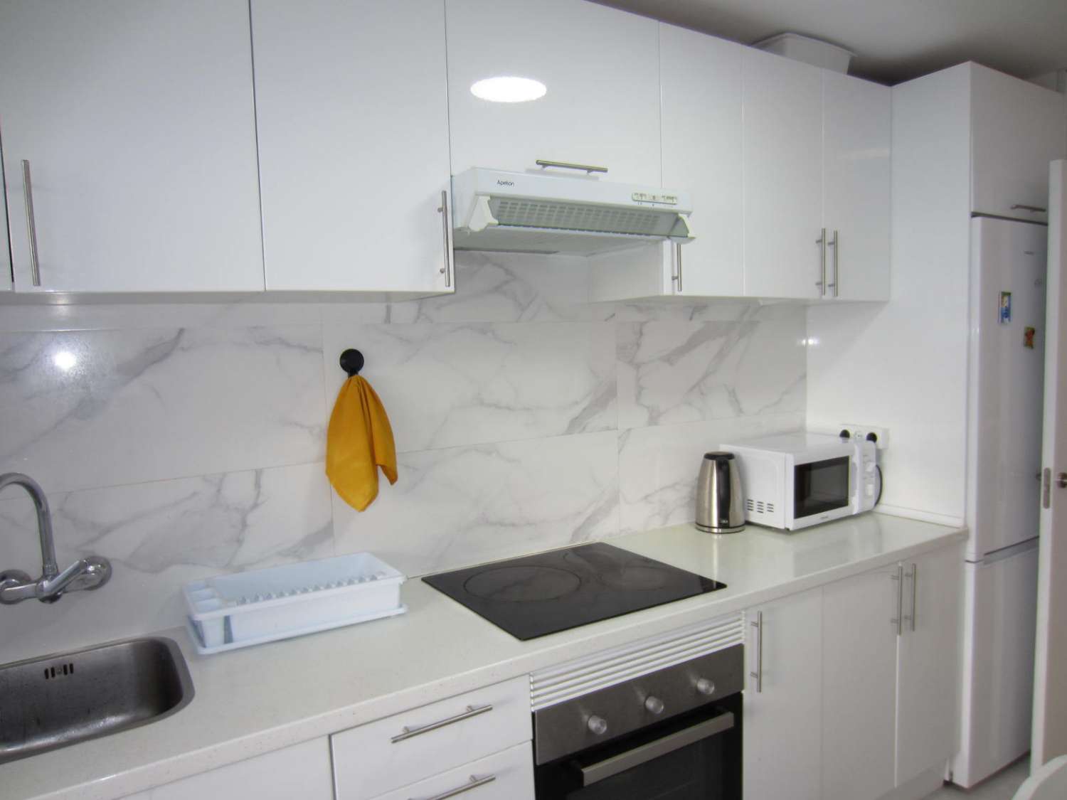 Flat for sale in Zona Puerto Deportivo (Fuengirola)