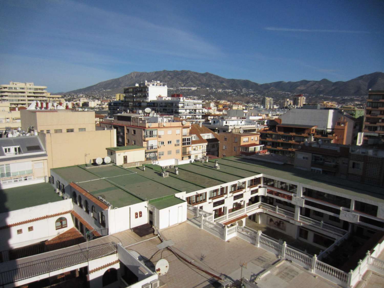 شقة للإيجار في Zona Puerto Deportivo (Fuengirola)