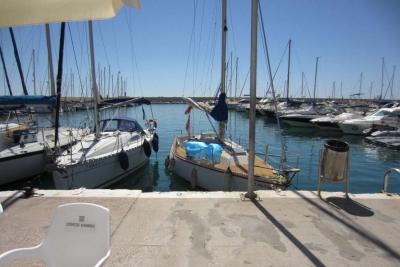شريط للبيع في Zona Puerto Deportivo (Fuengirola)