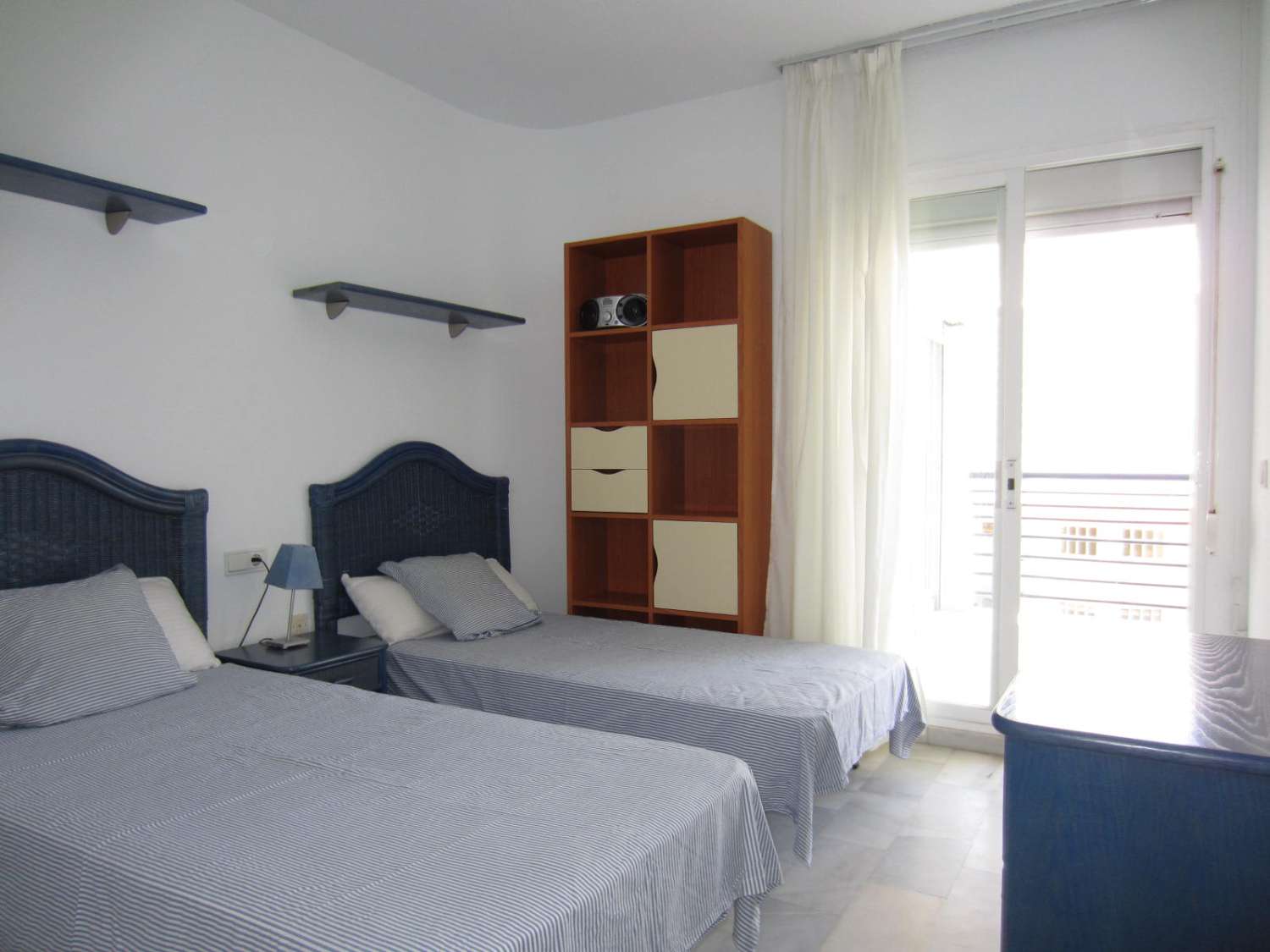 Duplex, 2 våningar uthyres i Calaburra - Chaparral (Mijas)