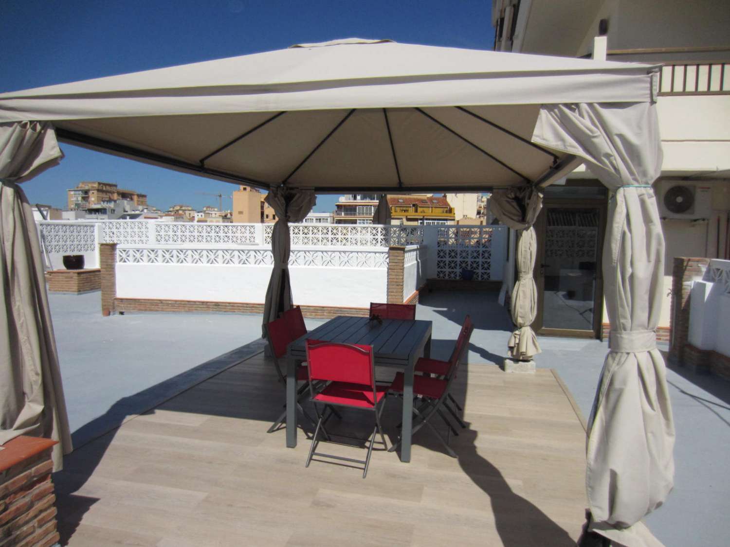 Apartamento en alquiler en Zona Puerto Deportivo (Fuengirola)