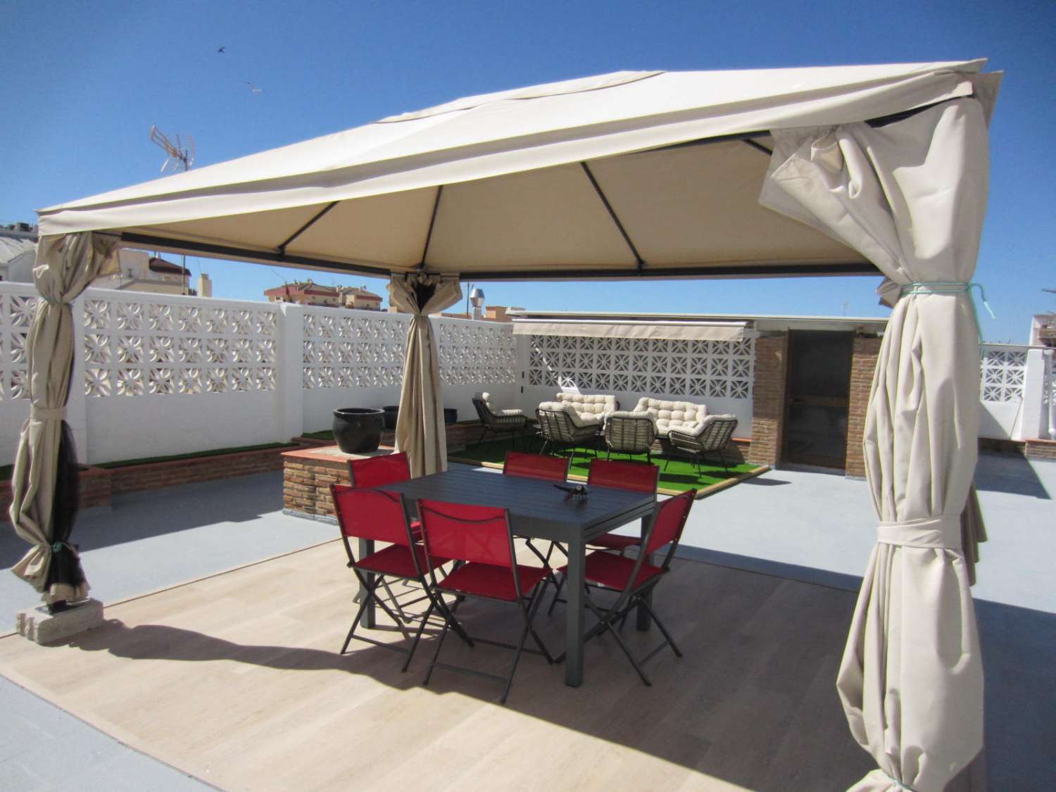 Apartamento en alquiler en Zona Puerto Deportivo (Fuengirola)