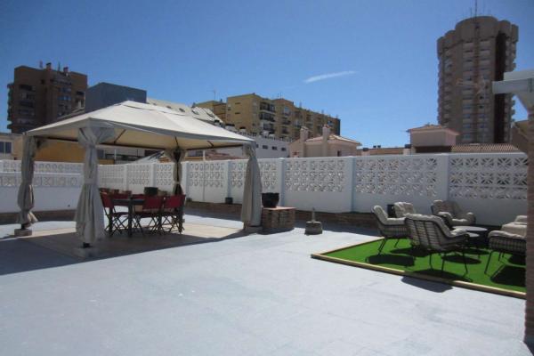 Apartamento en alquiler en Zona Puerto Deportivo (Fuengi...