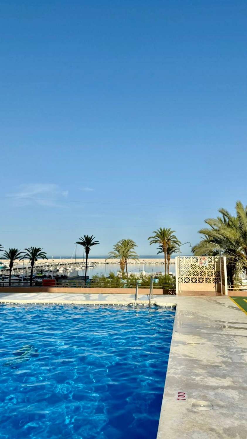Apartamento en venta en Zona Puerto Deportivo (Fuengirola)