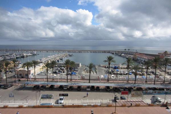 Lägenhet till salu i Zona Puerto Deportivo (Fuengirola)