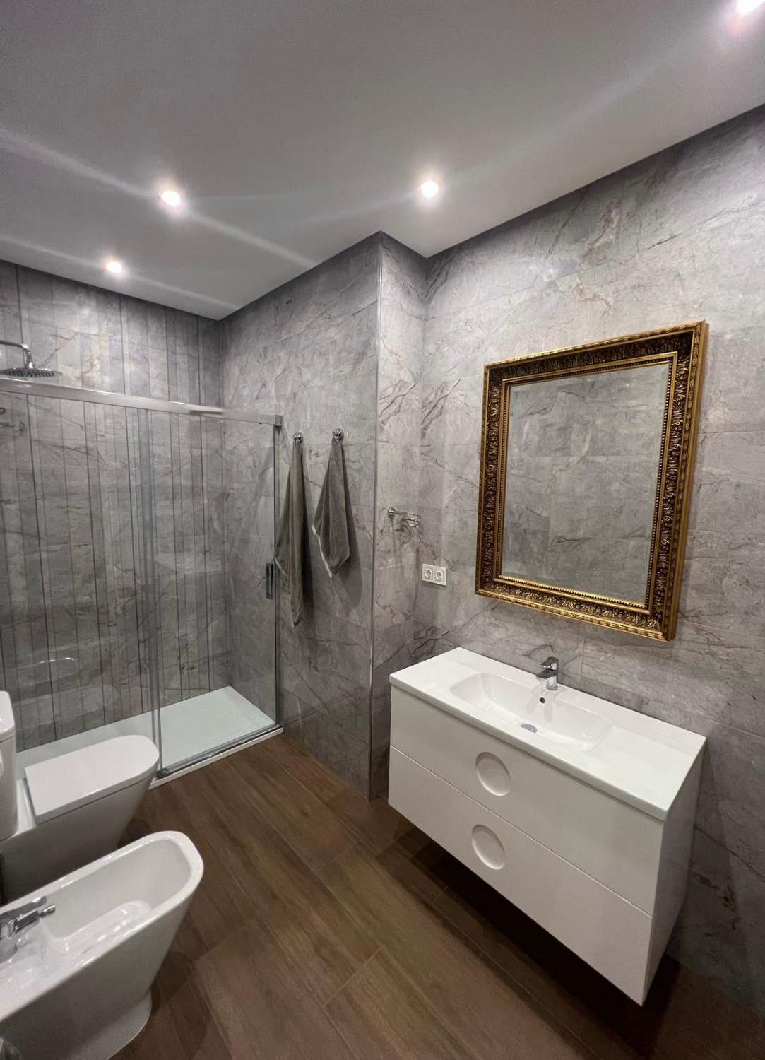 Apartamento en venta en Zona Puerto Deportivo (Fuengirola)