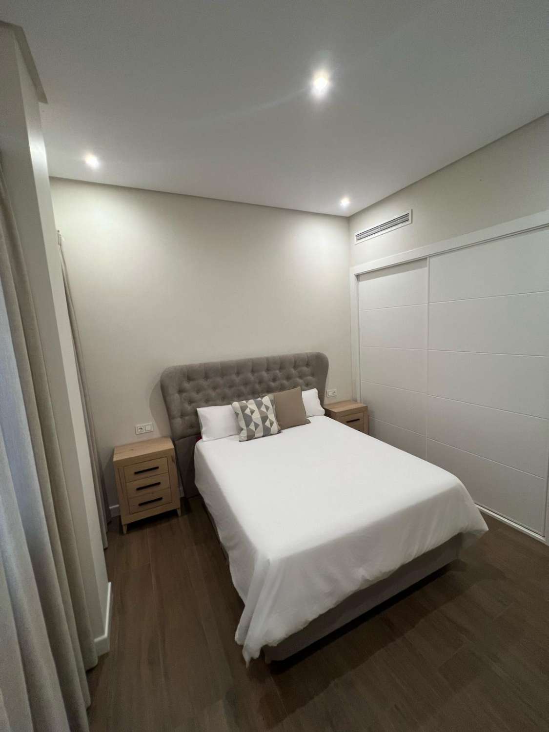 Apartamento en venta en Zona Puerto Deportivo (Fuengirola)