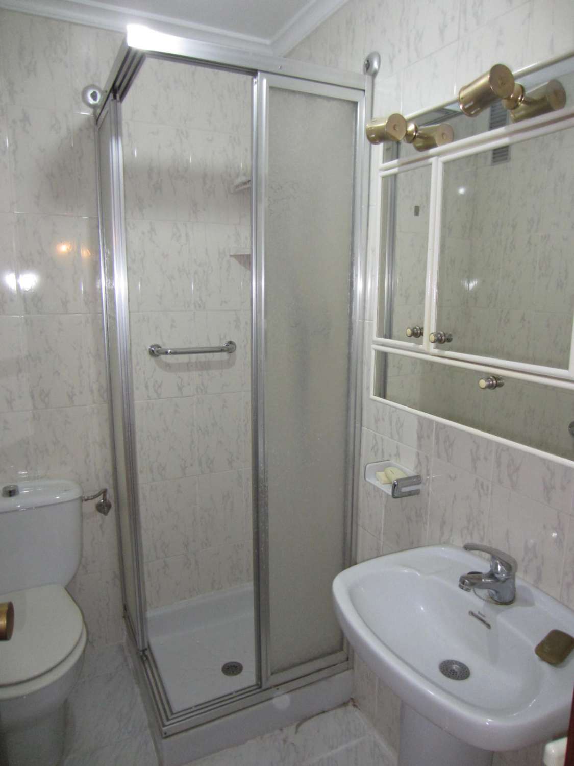 Våning till salu i Zona Puerto Deportivo (Fuengirola)