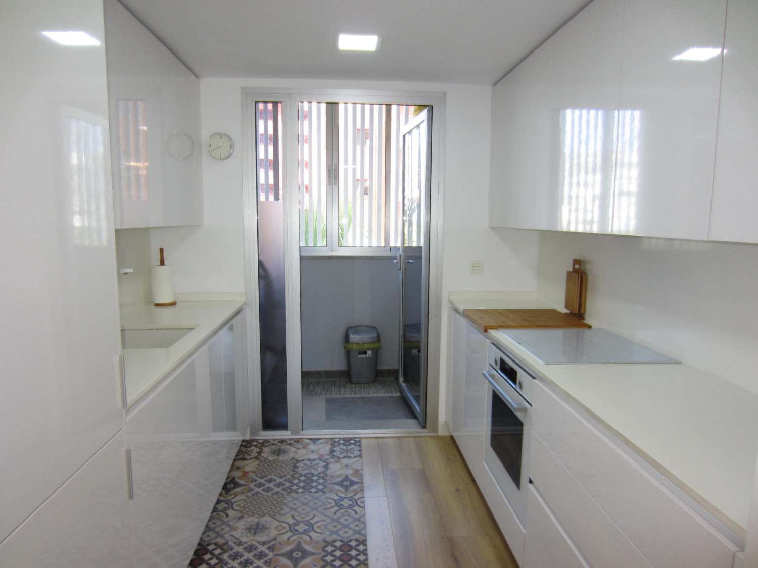 Apartamento en alquiler en Zona Sohail (Fuengirola)