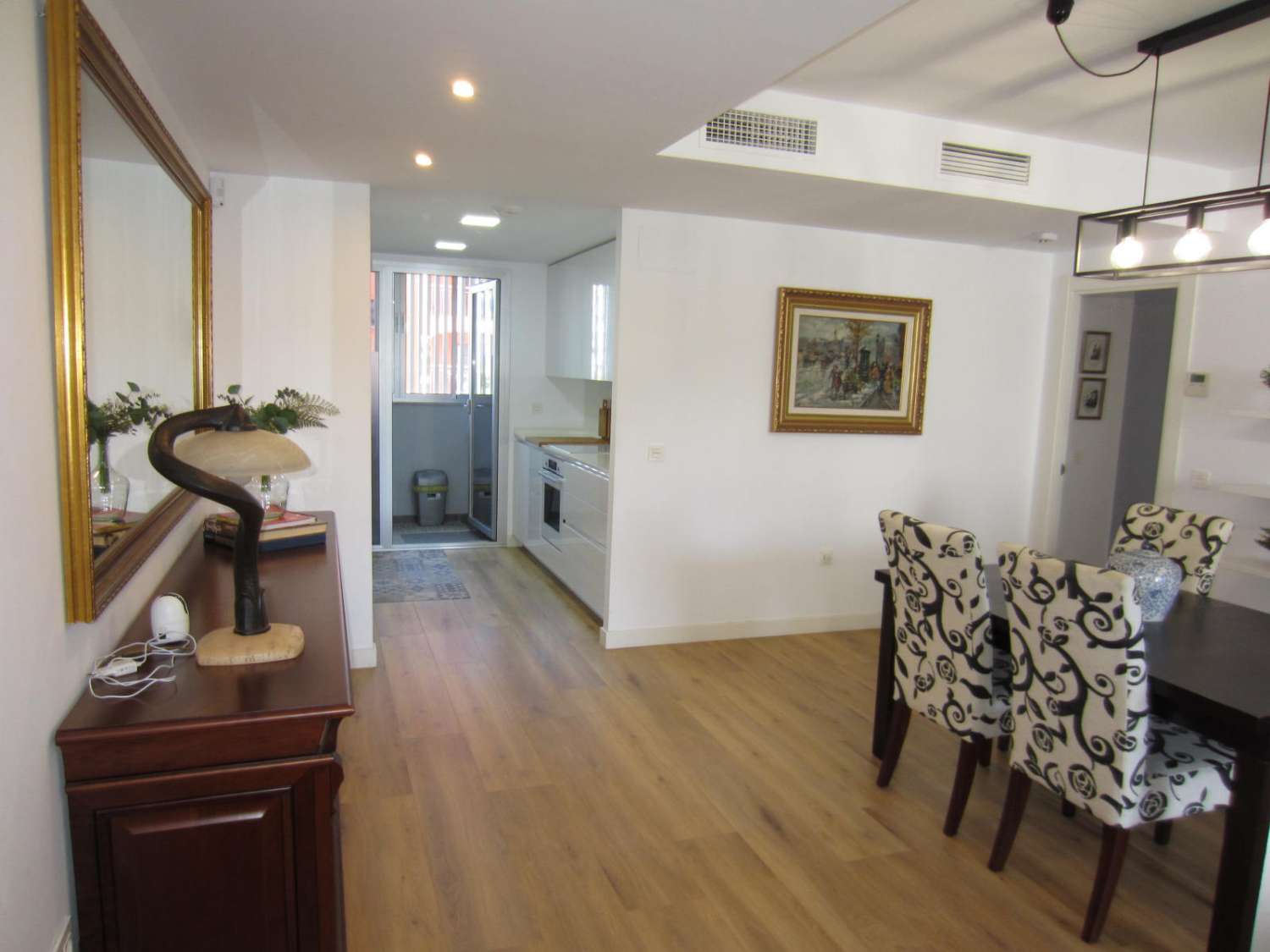 Apartamento en alquiler en Zona Sohail (Fuengirola)