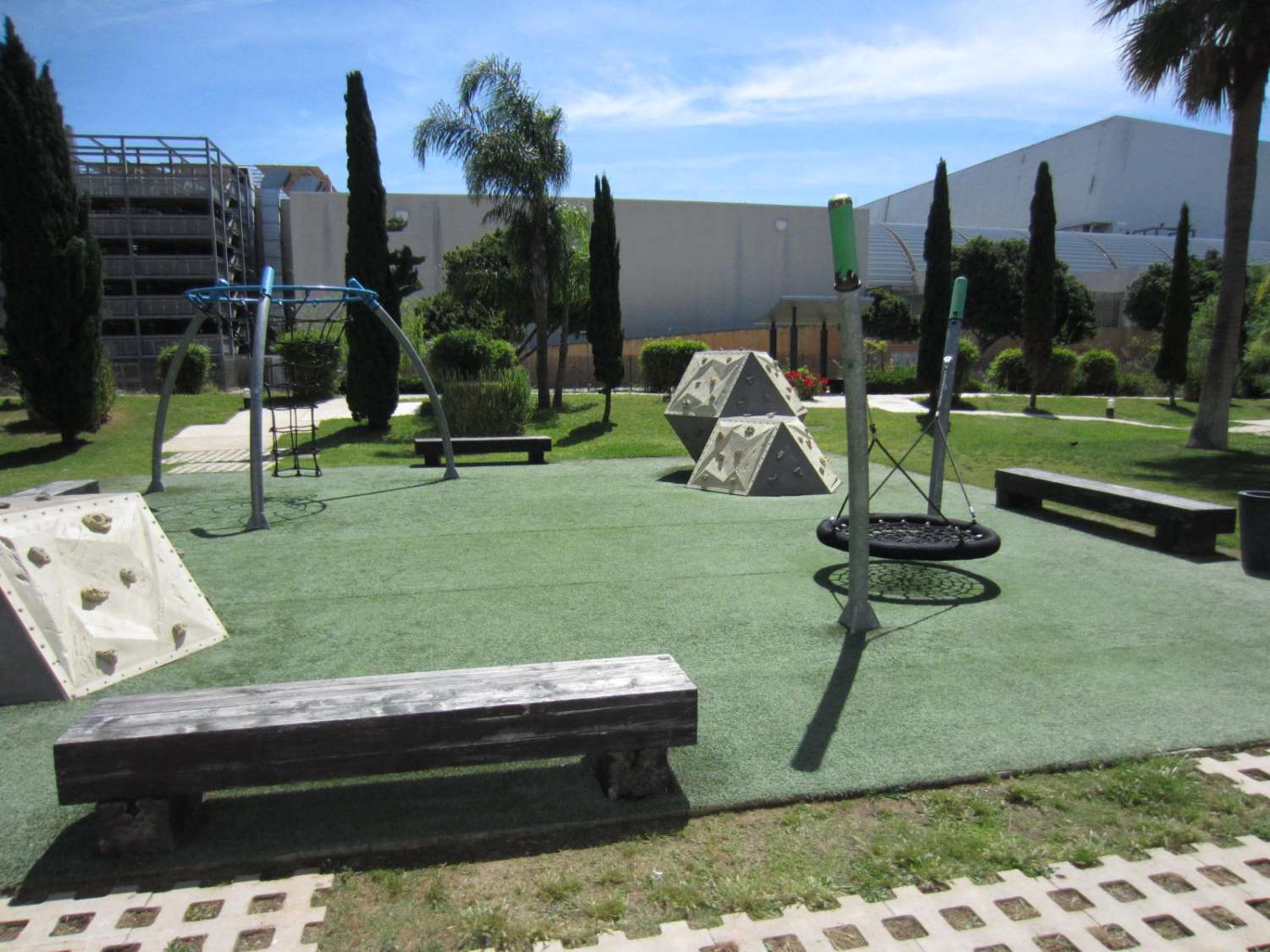 Apartamento en alquiler en Zona Sohail (Fuengirola)