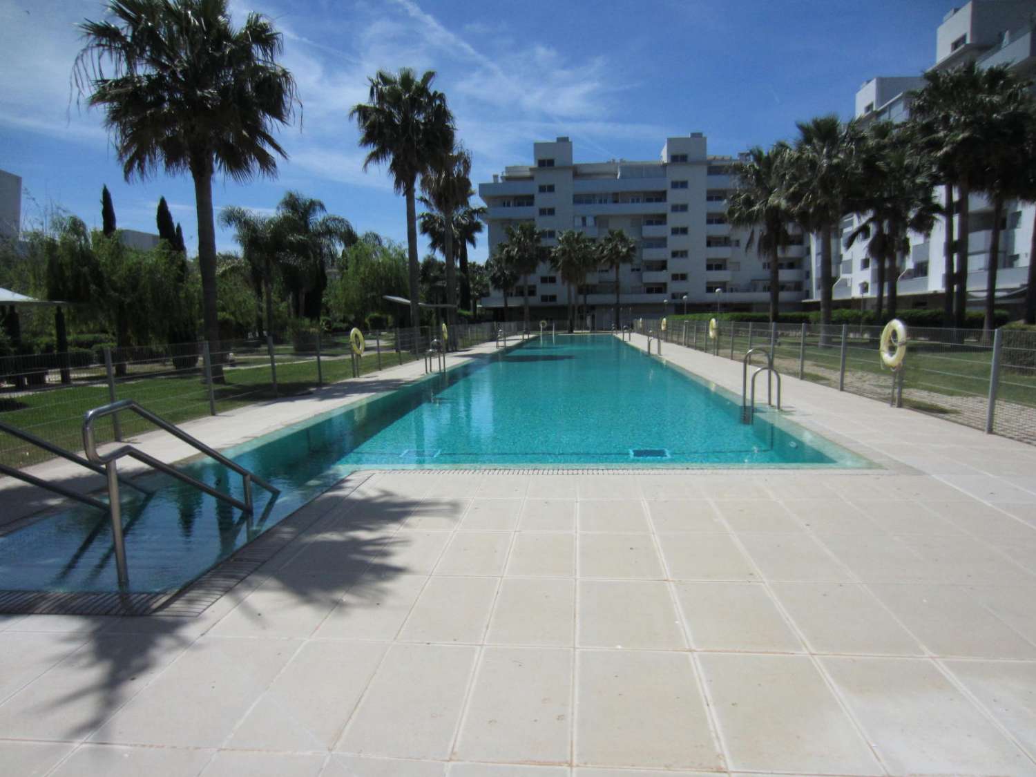 Apartamento en alquiler en Zona Sohail (Fuengirola)